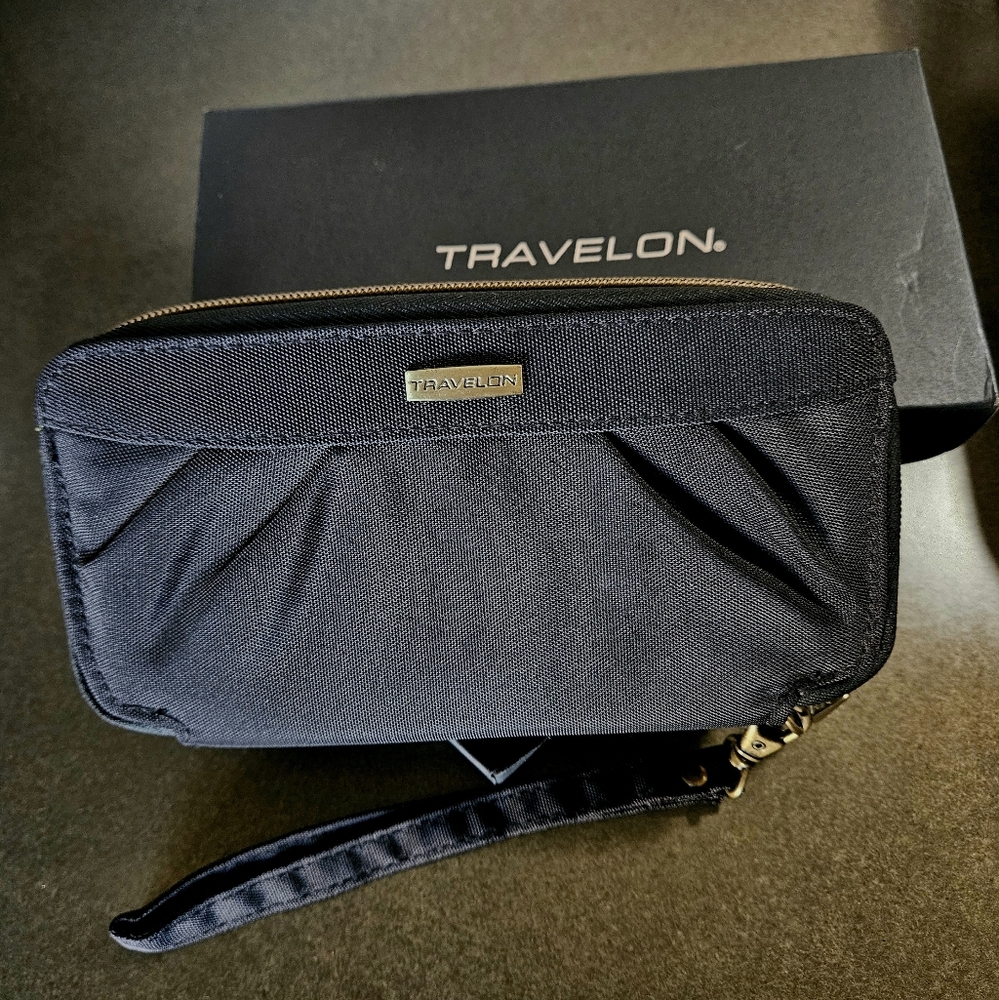 Travelon Black Nylon Zip Around Wallet Removable Wristlet Purple Interior NWOT